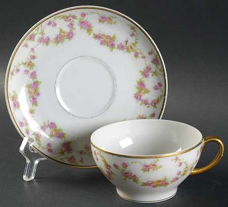 BWD52 Flat Cup & Saucer Set