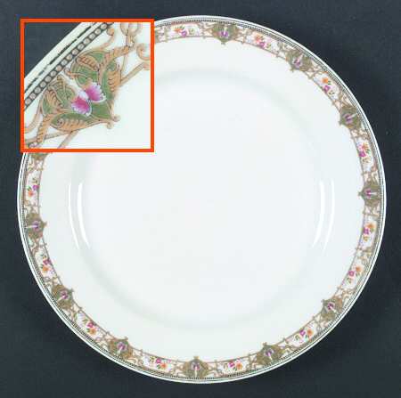 BWD61 (Off White Background) Dinner Plate