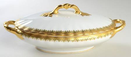 BWD74 Oval Covered Vegetable
