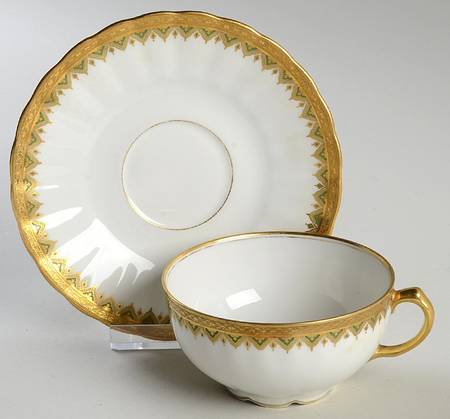 BWD74 Footed Cup & Saucer Set