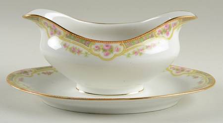 BWD87 Gravy Boat with Attached Underplate