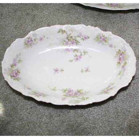 BWD93 9" Oval Vegetable Bowl