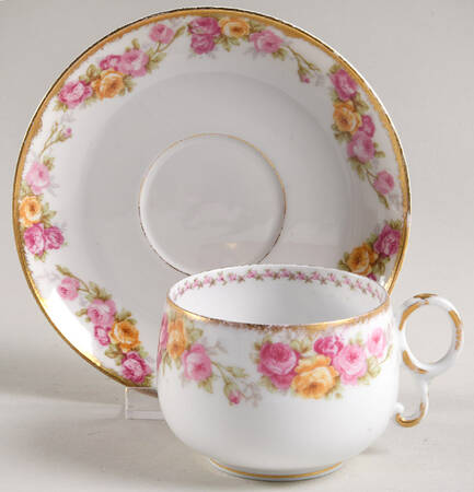 BWD96 Flat Cup & Saucer Set