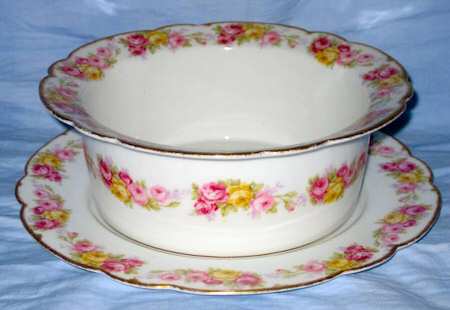 BWD96 Macaroni Dish & Tray