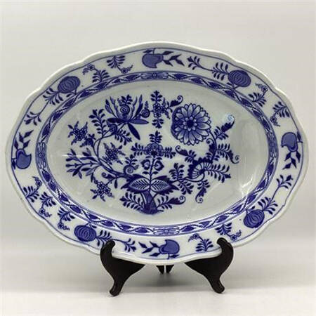 Meissen (Scalloped) 20" Oval Serving Platter