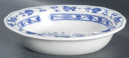 Meissen (Scalloped) 9" Oval Vegetable Bowl