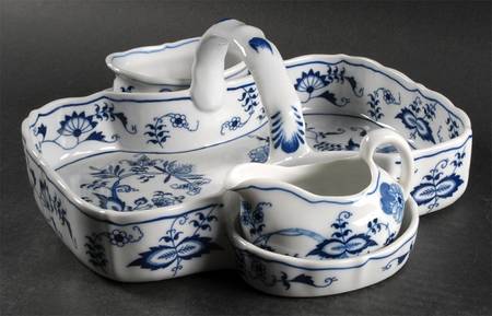 Blue Danube Strawberry Basket W/Creamer & Open Sugar