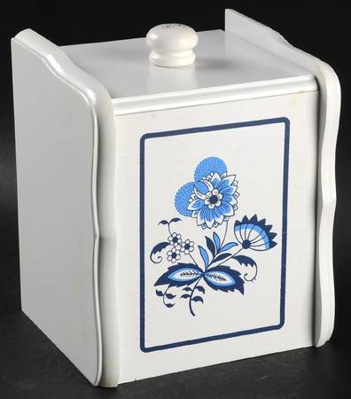 Blue Danube Medium Wood Canister & Lid