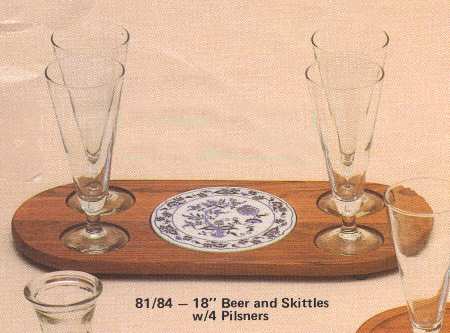 Blue Danube 18" Oval Wood Cheese/Beer w/Tile