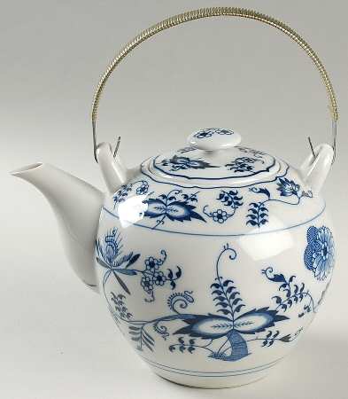 Blue Danube Teapot & Lid with Removable Top Handle
