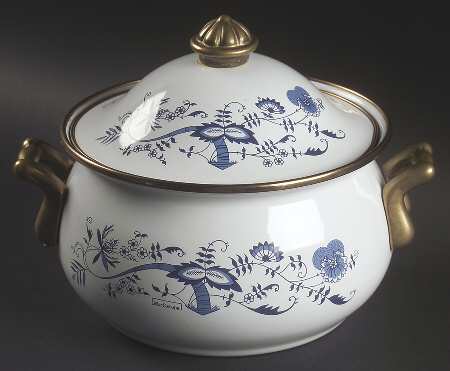 Blue Danube 2 Quart Metal Covered Casserole