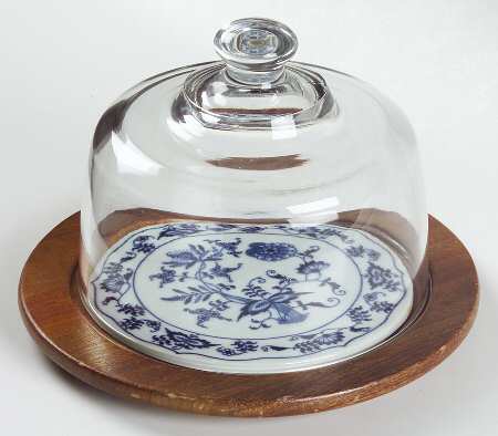 Blue Danube 8" Round Wood Cheese with Glass Dome & Tile