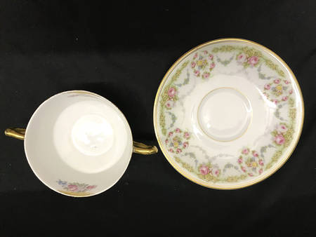 BWD141 Flat Bouillon Cup & Saucer