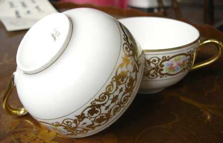 BER144 Flat Cup