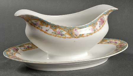 BWD16 Gravy Boat with Attached Underplate