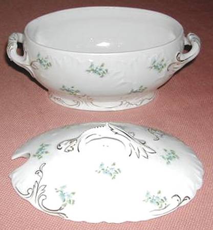 BWD698 Tureen &  Lid