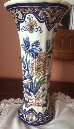 Vieux Rhodes 12" Vase