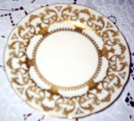 Victoria Dinner Plate