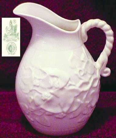 Ivy-Off White 24 Oz Jug