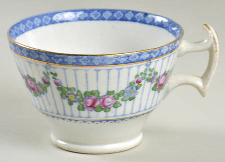 9808 Footed Cup