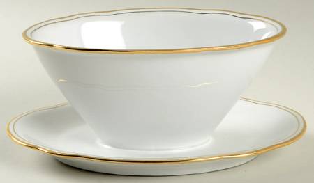 BAV44 Gravy Boat with Attached Underplate