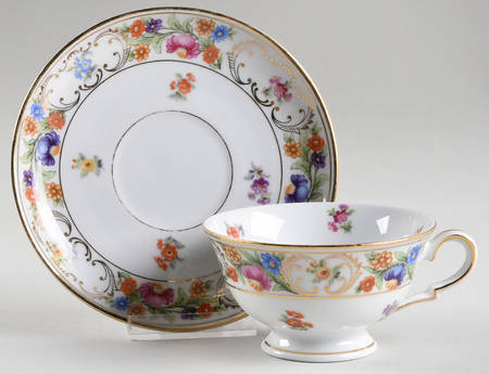 Royal Footed Cup & Saucer Set