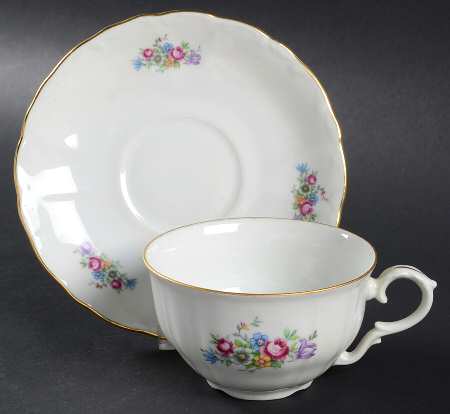 Bouquet (Small Floral, Scroll Edge) Flat Cup & Saucer Set