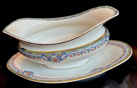 BER168 Gravy Boat & Underplate