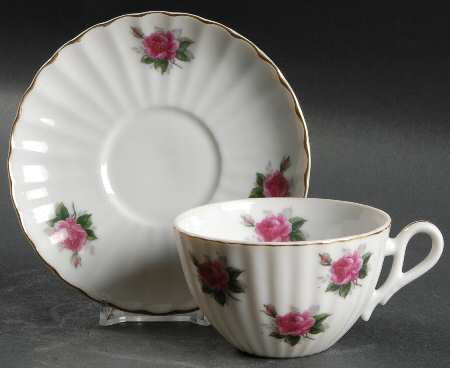BND1 Flat Cup & Saucer Set