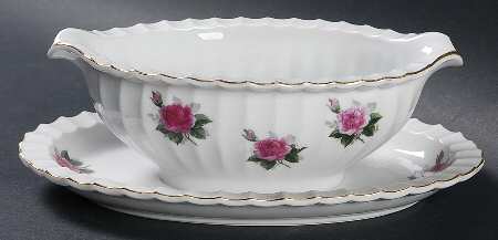 BND1 Gravy Boat with Attached Underplate