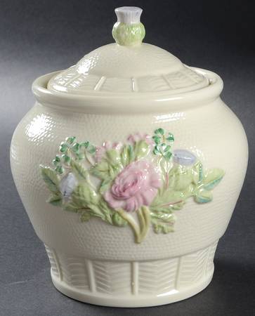 Killarney Collection Biscuit Barrel & Lid