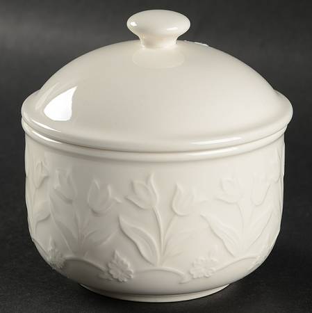 Whisper White Sugar Bowl & Lid
