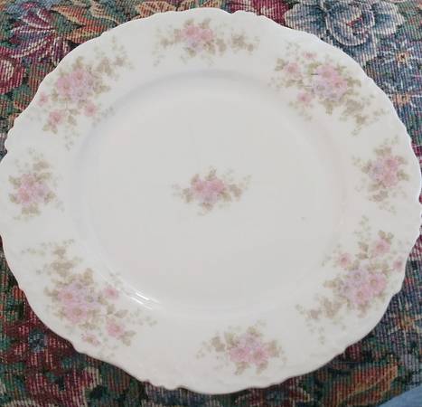 BWD188 Luncheon Plate