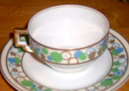 BER177 Flat Cup & Saucer Set