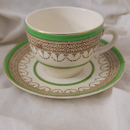 Berkeley Footed Cup & Saucer Set