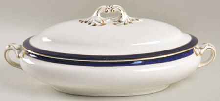 BOO16 Oval Covered Vegetable