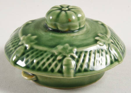 Rabbit Green Lid for Teapot