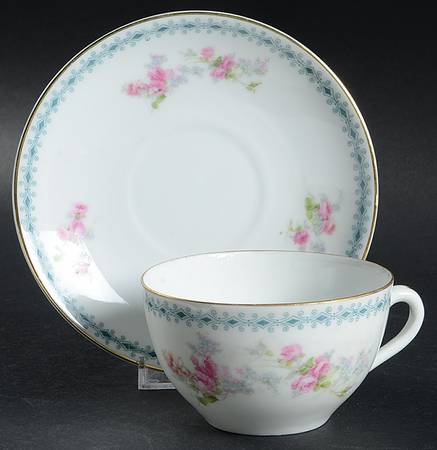 BSS37 Flat Cup & Saucer Set