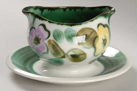 In The Mood Gravy Boat with Attached Underplate