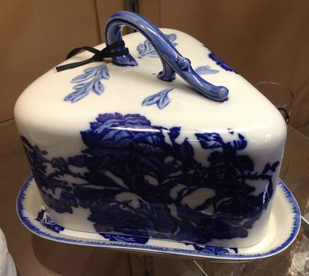 Flow Blue Cheese Dish with Lid (Wedge)
