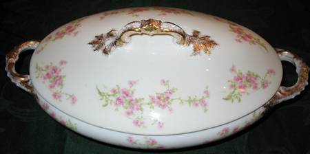 BWD219 Oval Covered Vegetable