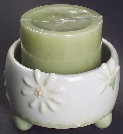 Loves Me 3" Pillar Candleholder