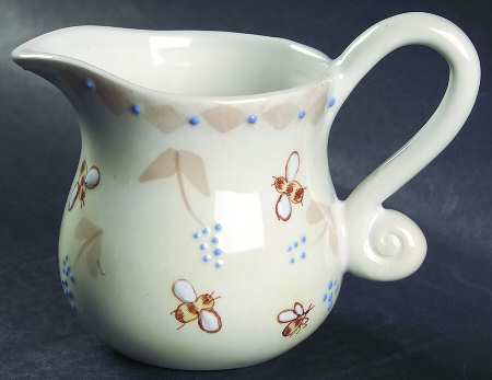 Buzz Buzz Creamer