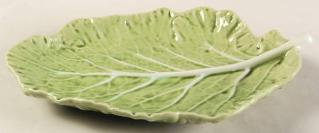 Cabbage Light Green 11" Leaf Dish