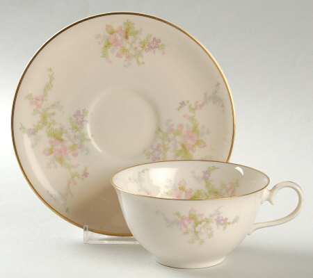 BGT5 Flat Cup & Saucer Set