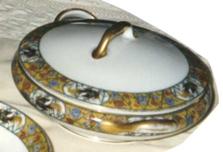 BWD230 Oval Covered Vegetable