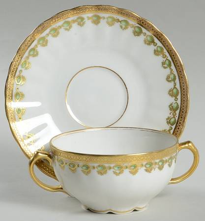 BWD237 Flat Bouillon Cup & Saucer