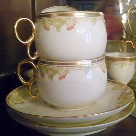 BWD242 Flat Cup & Saucer Set