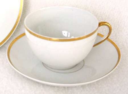 BER193 Flat Cup & Saucer Set