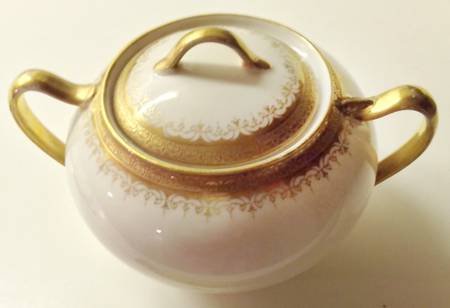BOG32 Sugar Bowl & Lid
